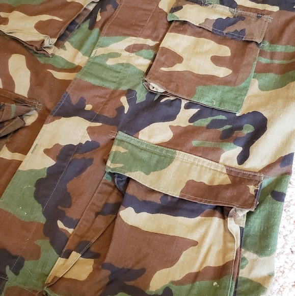 Vanderbilt Shirt Camo Military Jacket Size Medium - Picture 8 of 8